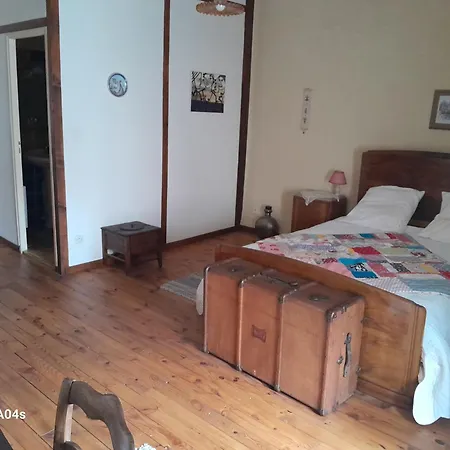 La Tour Richelieu Les Martres-de-Veyre