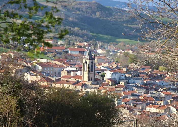 La Tour Richelieu 3* Les Martres-de-Veyre